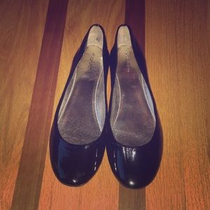 Shiny Black Flats